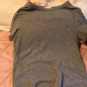 Gray shirt sort sleeve